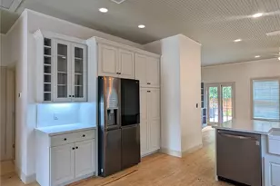 720 NW 3rd St, Gainesville, FL 32601 - Photo 9