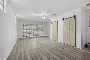 1334 NE 1st Ave, Gainesville, FL 32641 - Photo 15