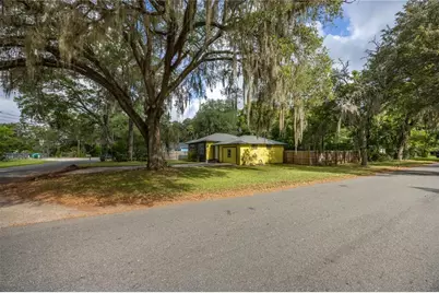 1334 NE 1st Avenue, Gainesville, FL 32641 - Photo 3