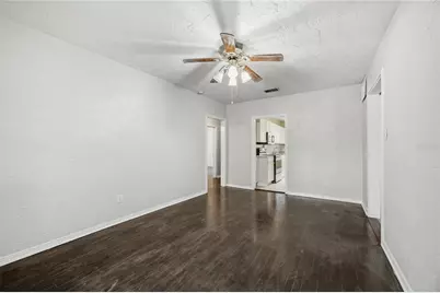1334 NE 1st Avenue, Gainesville, FL 32641 - Photo 7