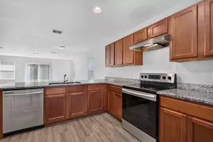 7082 Plymouth Grove Ct, Jacksonville, FL 32220 - Photo 9