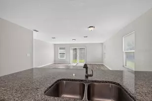 7082 Plymouth Grove Ct, Jacksonville, FL 32220 - Photo 11