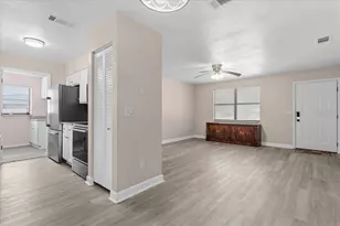 11907 NW 147 Pl, Alachua, FL 32615 - Photo 3