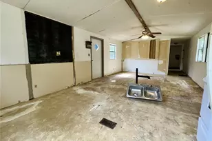 7809 SW 12th Pl, Bell, FL 32619 - Photo 5