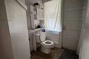907 NW 11th Ave, Gainesville, FL 32601 - Photo 9