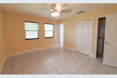7616 SW 10th Avenue, Gainesville, FL 32607 - Photo 15