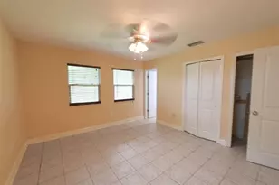 7616 SW 10 Ave, Gainesville, FL 32607 - Photo 15