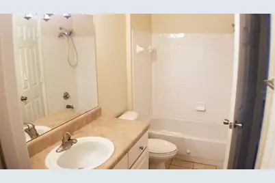 4335 NW 48th Street #105, Gainesville, FL 32606 - Photo 23