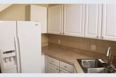 4335 NW 48th Street #105, Gainesville, FL 32606 - Photo 11