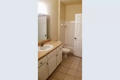 4335 NW 48th Street #105, Gainesville, FL 32606 - Photo 25