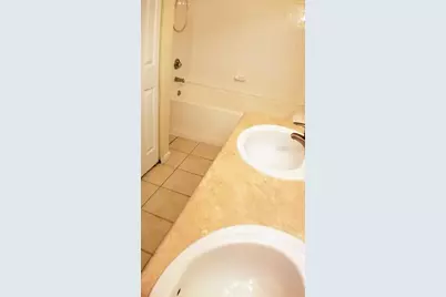 4335 NW 48th Street #105, Gainesville, FL 32606 - Photo 27