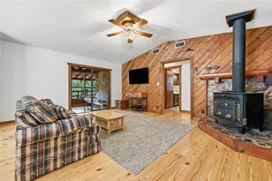 470 SW Santa Fe Dr, Fort White, FL 32038 - Photo 21