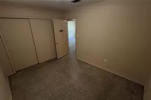 930 NE 6th Ave, Gainesville, FL 32601 - Photo 9