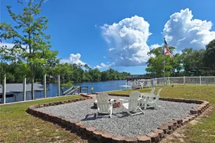 8213 Riverview Rd, Fanning Springs, FL 32693 - Photo 3
