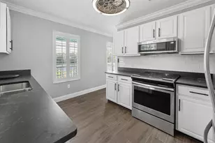8213 Riverview Rd, Fanning Springs, FL 32693 - Photo 11