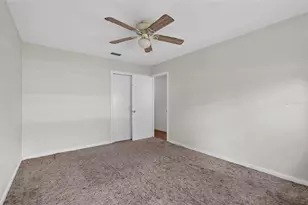1321 NW 31 Dr, Gainesville, FL 32605 - Photo 23