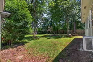 1321 NW 31 Dr, Gainesville, FL 32605 - Photo 31