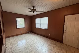 901 NE 23rd St, Gainesville, FL 32641 - Photo 27