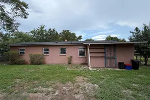 901 NE 23rd St, Gainesville, FL 32641 - Photo 5