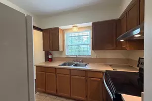 901 NE 23rd St, Gainesville, FL 32641 - Photo 13