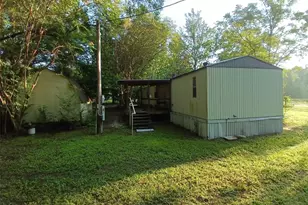 210 SE Hardin Ct, High Springs, FL 32643 - Photo 9