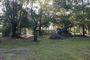 210 SE Hardin Ct, High Springs, FL 32643 - Photo 13