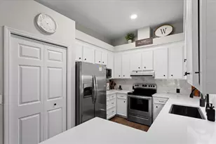 7710 NW 38th Pl, Gainesville, FL 32606 - Photo 9
