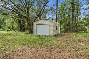 20110 NW County Rd 2054, Alachua, FL 32615 - Photo 29