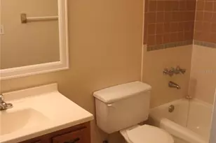 7011 SW 17th Pl, Gainesville, FL 32607 - Photo 9