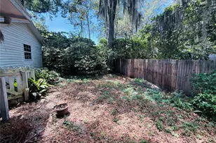 745 NE 10th Ave, Gainesville, FL 32601 - Photo 25