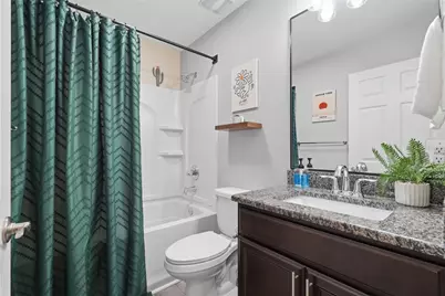 740 NW 8th Street, Gainesville, FL 32601 - Photo 15
