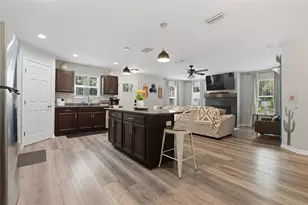 740 NW 8th St, Gainesville, FL 32601 - Photo 9