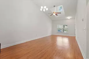 2242 NW 51st Ave, Gainesville, FL 32605 - Photo 9