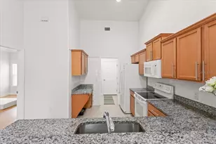 2242 NW 51st Ave, Gainesville, FL 32605 - Photo 7