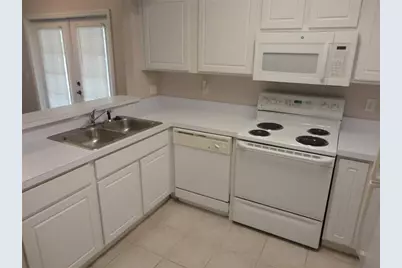 4820 SW 91st Terrace #Q-202, Gainesville, FL 32608 - Photo 5