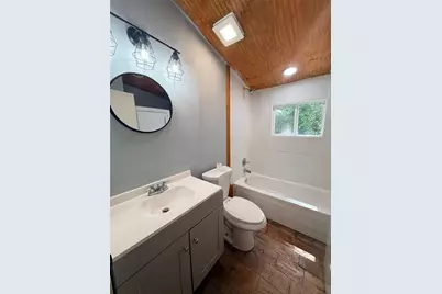 1229 NE 3rd Avenue, Gainesville, FL 32641 - Photo 25