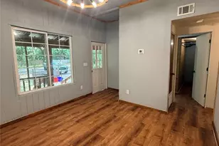 1229 NE 3rd Ave, Gainesville, FL 32641 - Photo 9