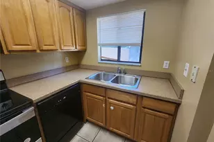 702 SW 70th Terrace, Gainesville, FL 32607 - Photo 5