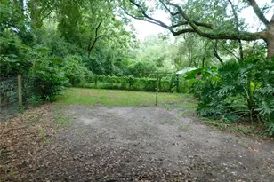 711 NW 19th Ave, Gainesville, FL 32609 - Photo 13