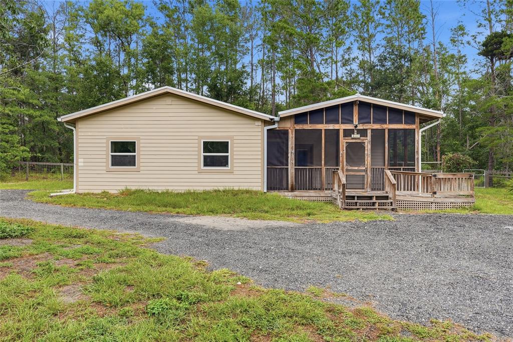 5529 NE 51 Ave - 5529 NE 51 Ave, High Springs, FL 32643 Luxury Property | Jose Angel Pina