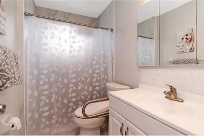 5935 30 Avenue S #206, Gulfport, FL 33707 - Photo 13