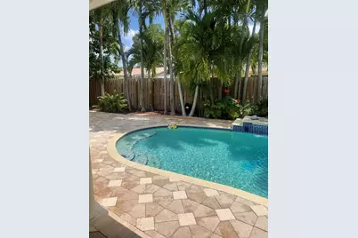 14821 Palmetto Palm Avenue, Miami Lakes, FL 33014 - Photo 27