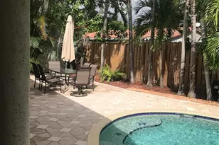 14821 Palmetto Palm Ave, Miami Lakes, FL 33014 - Photo 29