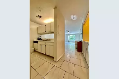 3800 SW 20th Avenue #207, Gainesville, FL 32607 - Photo 5