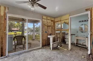 306 SE 256th St, Suwannee, FL 32692 - Photo 11