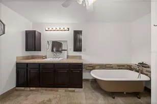 1890 NW 167 Pl, Trenton, FL 32693 - Photo 37