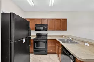 2927 SW 35th Pl, Gainesville, FL 32608 - Photo 3