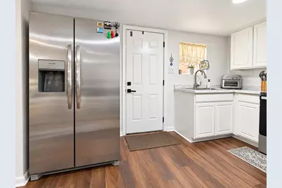 2425 SE 10th Avenue, Gainesville, FL 32641 - Photo 3