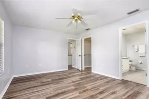 1029 NW 90th Dr, Gainesville, FL 32606 - Photo 9