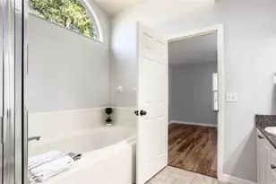 1029 NW 90th Dr, Gainesville, FL 32606 - Photo 11